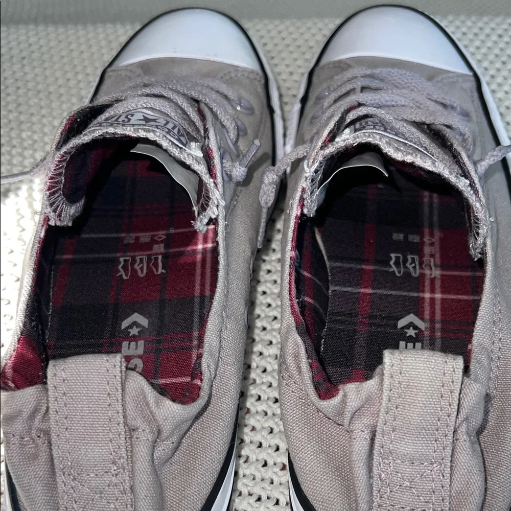 Converse Lavender Low-Top Sneakers - Picture 9 of 13